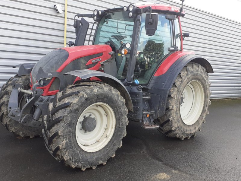 Traktor van het type Valtra TRACTEUR OCC, Gebrauchtmaschine in Les Touches (Foto 1)