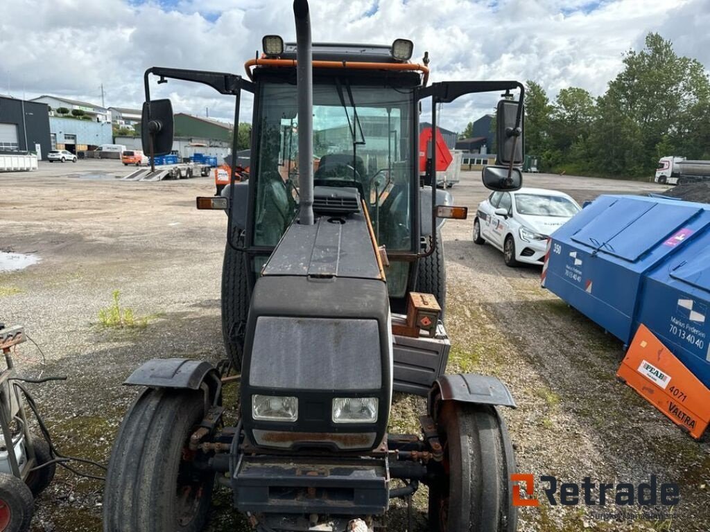 Traktor του τύπου Valtra V865, Gebrauchtmaschine σε Rødovre (Φωτογραφία 2)