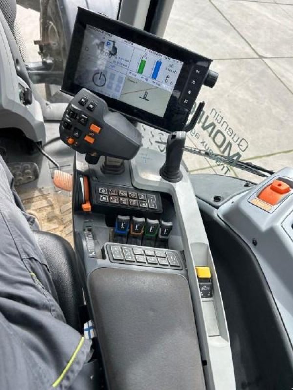 Traktor Türe ait Valtra VALTRA T234 Direct Poste inversé GPS, Gebrauchtmaschine içinde Sorée (resim 9)