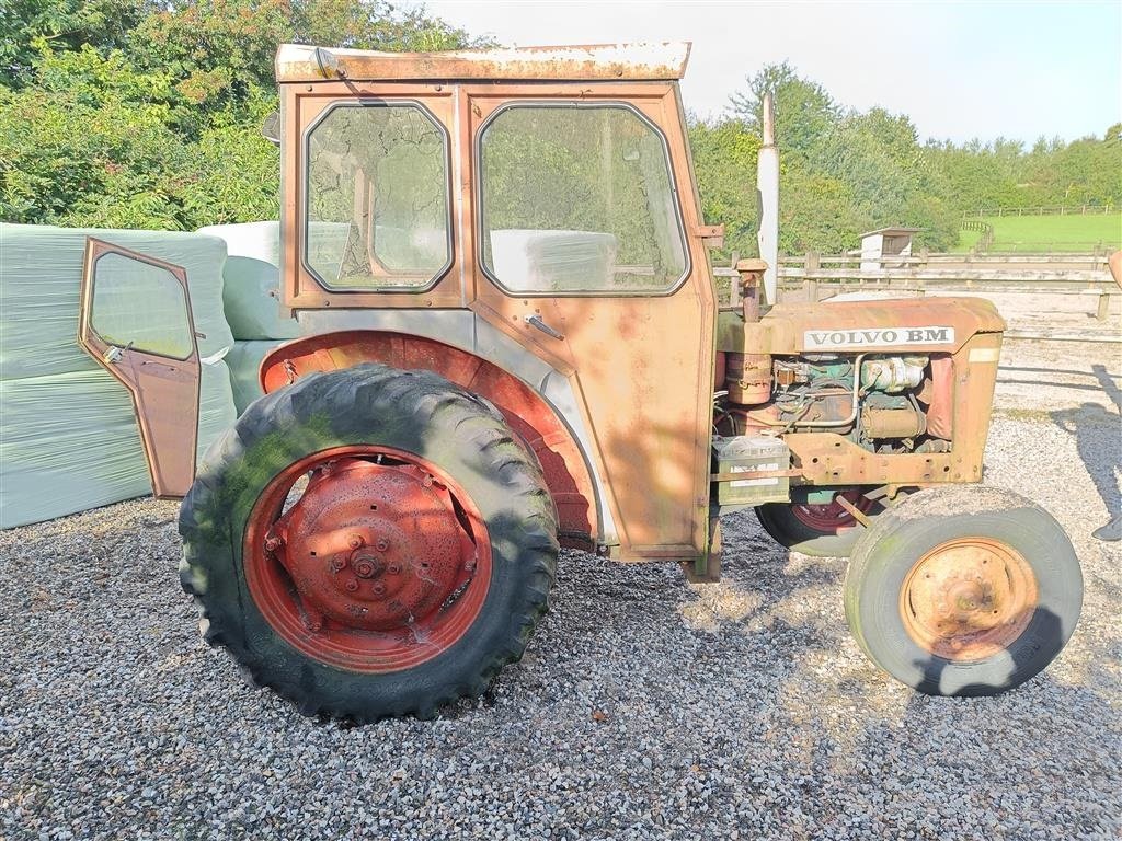 Traktor van het type Volvo BM 320 buster (Et renovering projekt.) (momsfri), Gebrauchtmaschine in Egtved (Foto 1)