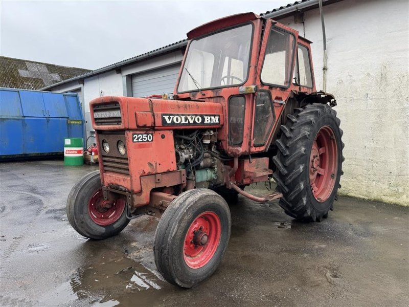 Traktor Türe ait Volvo 2250, Gebrauchtmaschine içinde Nørager (resim 1)