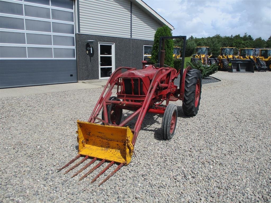 Traktor du type Volvo 320 3cyl diesel traktor med frontlæsser på, Gebrauchtmaschine en Lintrup (Photo 3)