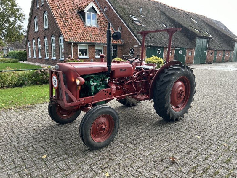 Traktor типа Volvo 320 Buster, Gebrauchtmaschine в Staphorst