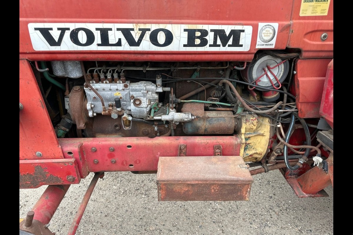 Traktor Türe ait Volvo 810, Gebrauchtmaschine içinde Viborg (resim 4)