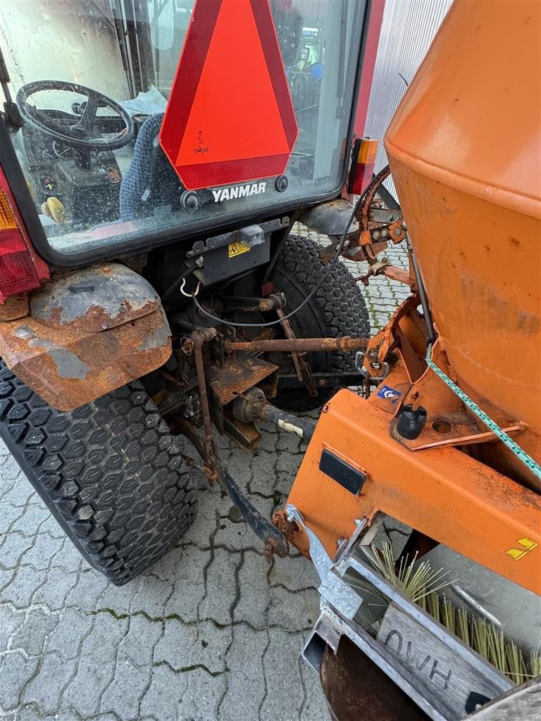 Traktor du type Yanmar EF 235 MED KOST, SNEPLOV OG SALTSPREDER!, Gebrauchtmaschine en Nørager (Photo 5)