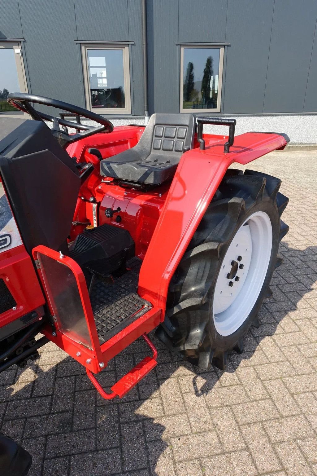 Traktor van het type Yanmar F18 4wd / 1879 Draaiuren / Zijschakeling, Gebrauchtmaschine in Swifterband (Foto 9)