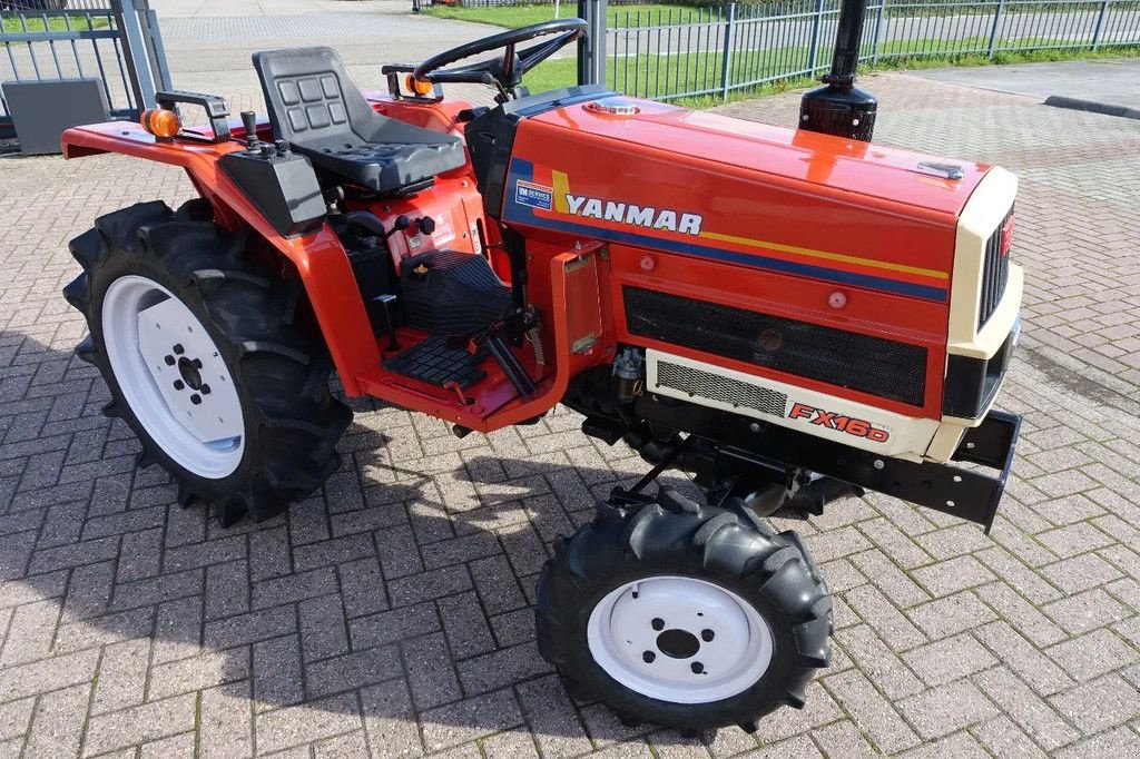 Traktor van het type Yanmar FX16D 4wd / 0981 Draaiuren / Powershift, Gebrauchtmaschine in Swifterband (Foto 2)