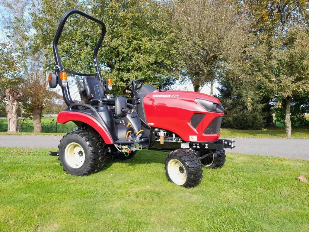 Traktor of the type Yanmar SA 221 HST DEMO trekker tractor hydrostaat, Gebrauchtmaschine in Ederveen (Picture 1)