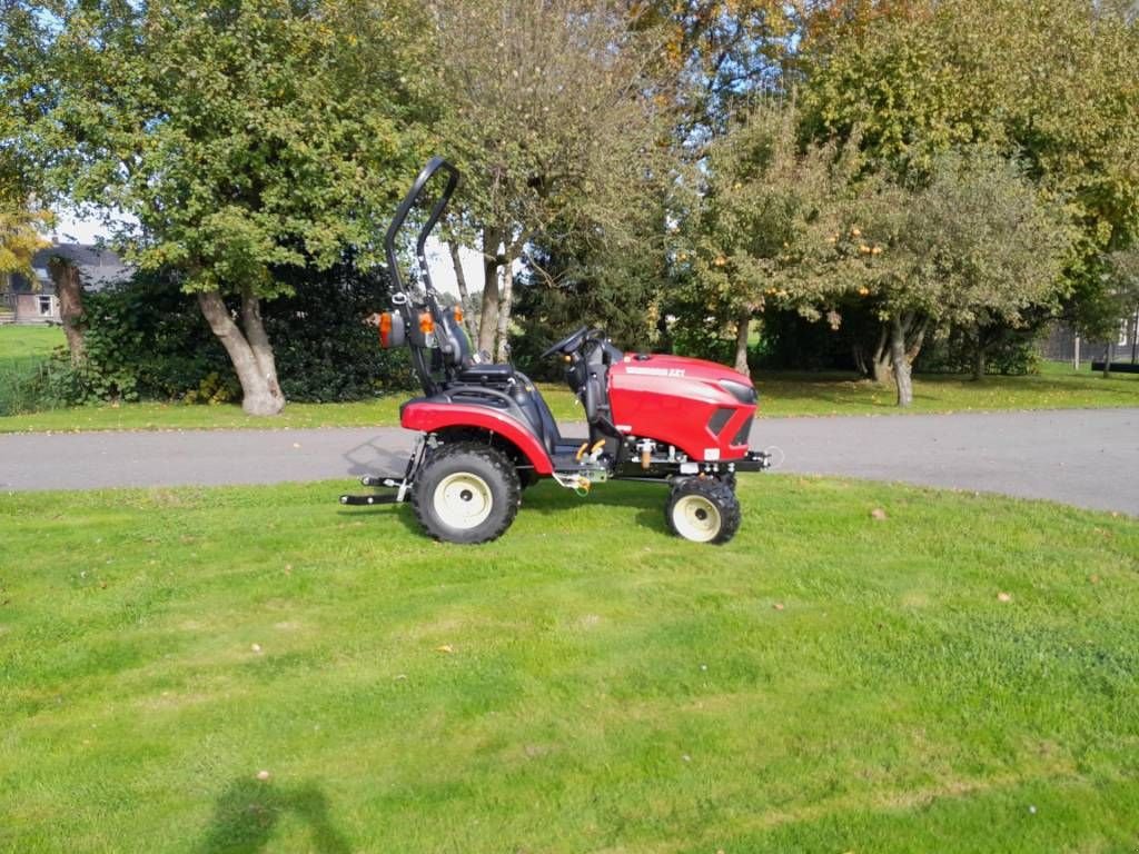 Traktor of the type Yanmar SA 221 HST DEMO trekker tractor hydrostaat, Gebrauchtmaschine in Ederveen (Picture 4)