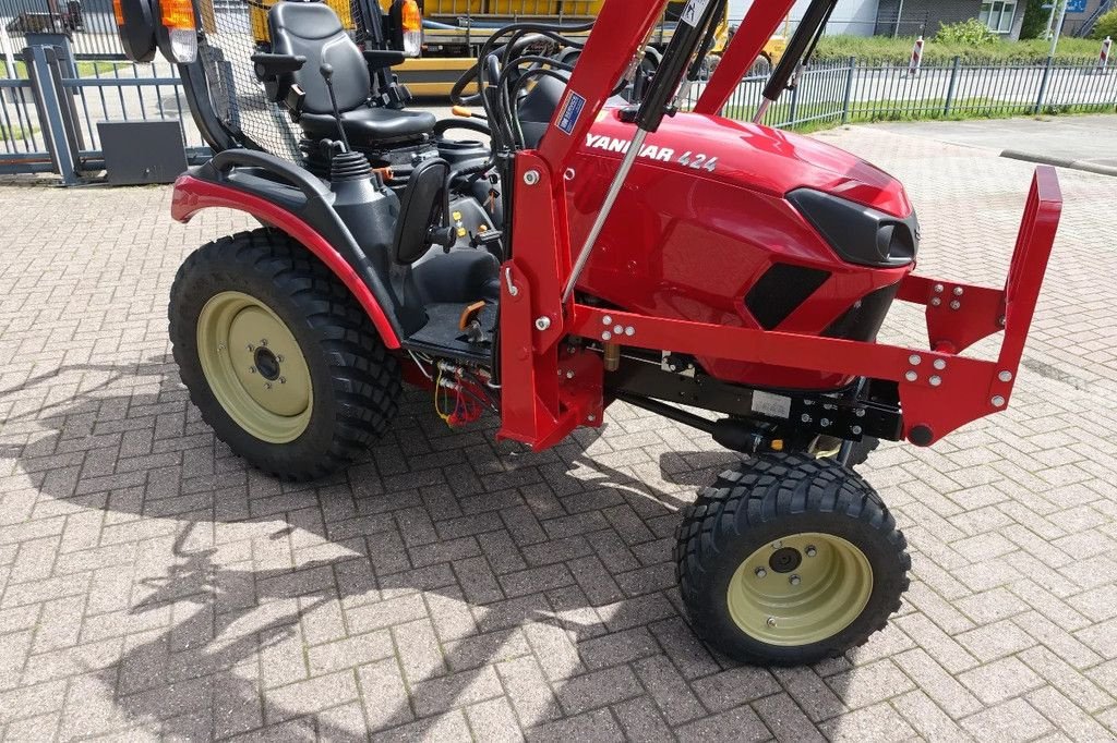 Traktor van het type Yanmar SA424 4wd HST / 0063 Draaiuren / Margetrekker, Gebrauchtmaschine in Swifterband (Foto 2)