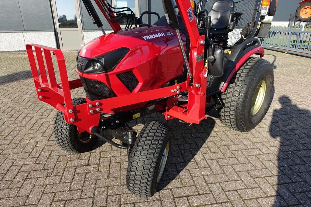 Traktor van het type Yanmar SA424 4wd HST / 0098 Draaiuren / Margetrekker, Gebrauchtmaschine in Swifterband (Foto 5)