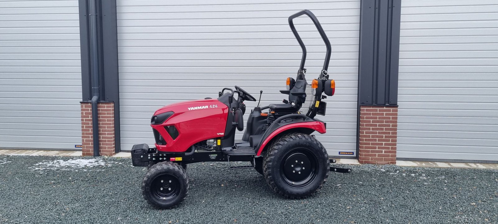 Traktor of the type Yanmar SA424, Neumaschine in Hoogland (Picture 2)