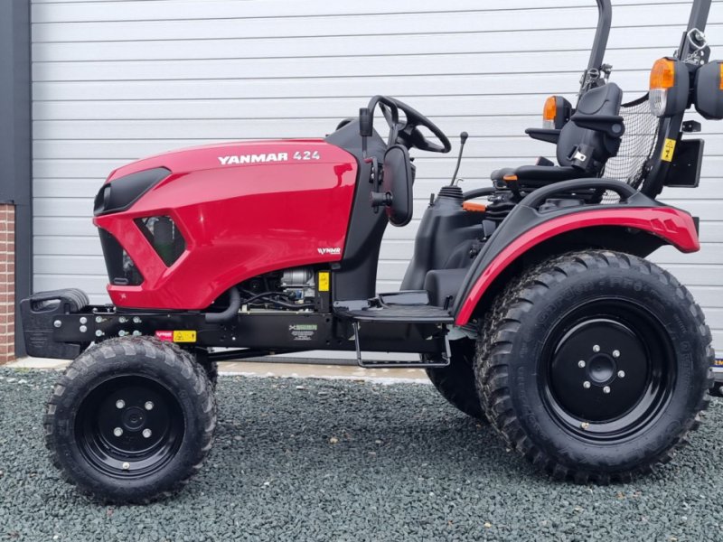 Traktor des Typs Yanmar SA424, Neumaschine in Hoogland