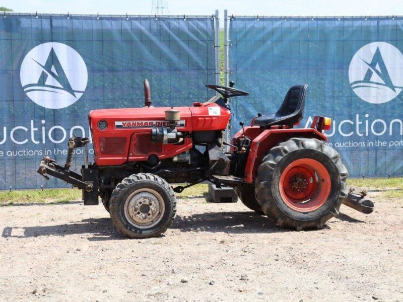 Traktor του τύπου Yanmar YM186D, Gebrauchtmaschine σε Antwerpen (Φωτογραφία 1)