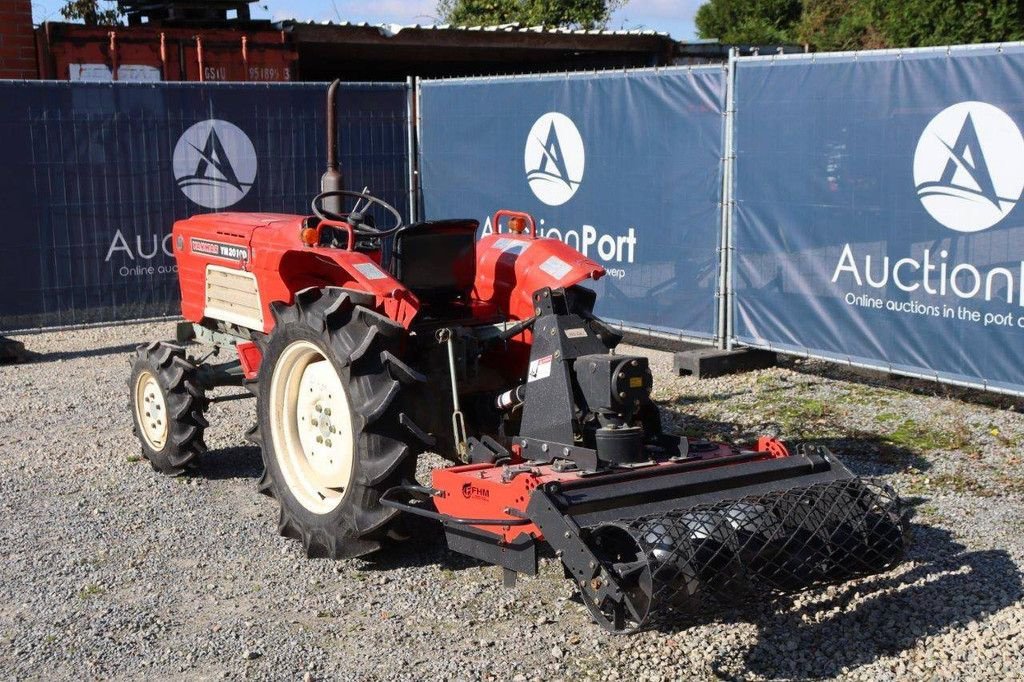 Traktor des Typs Yanmar YM2010D, Gebrauchtmaschine in Antwerpen (Bild 4)