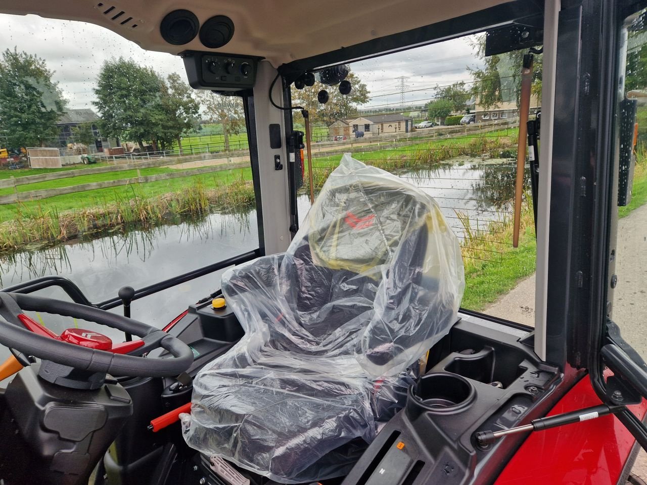 Traktor van het type Yanmar YT 235, Gebrauchtmaschine in Bleiswijk (Foto 8)