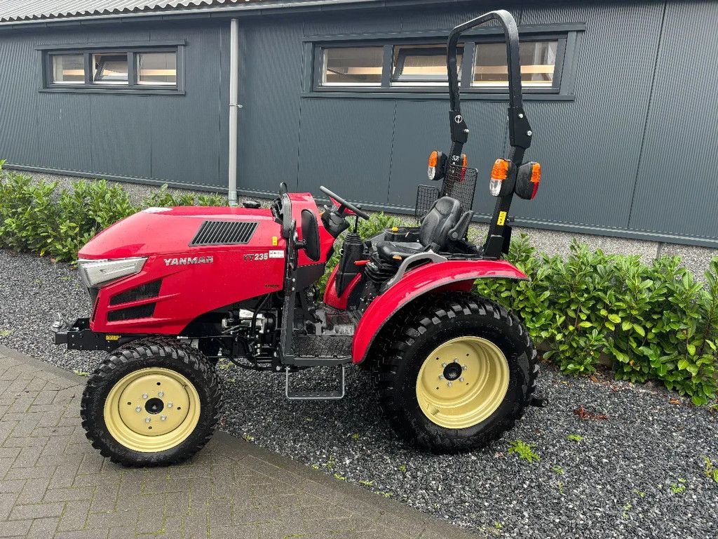 Traktor van het type Yanmar YT235, Neumaschine in Hedel (Foto 4)