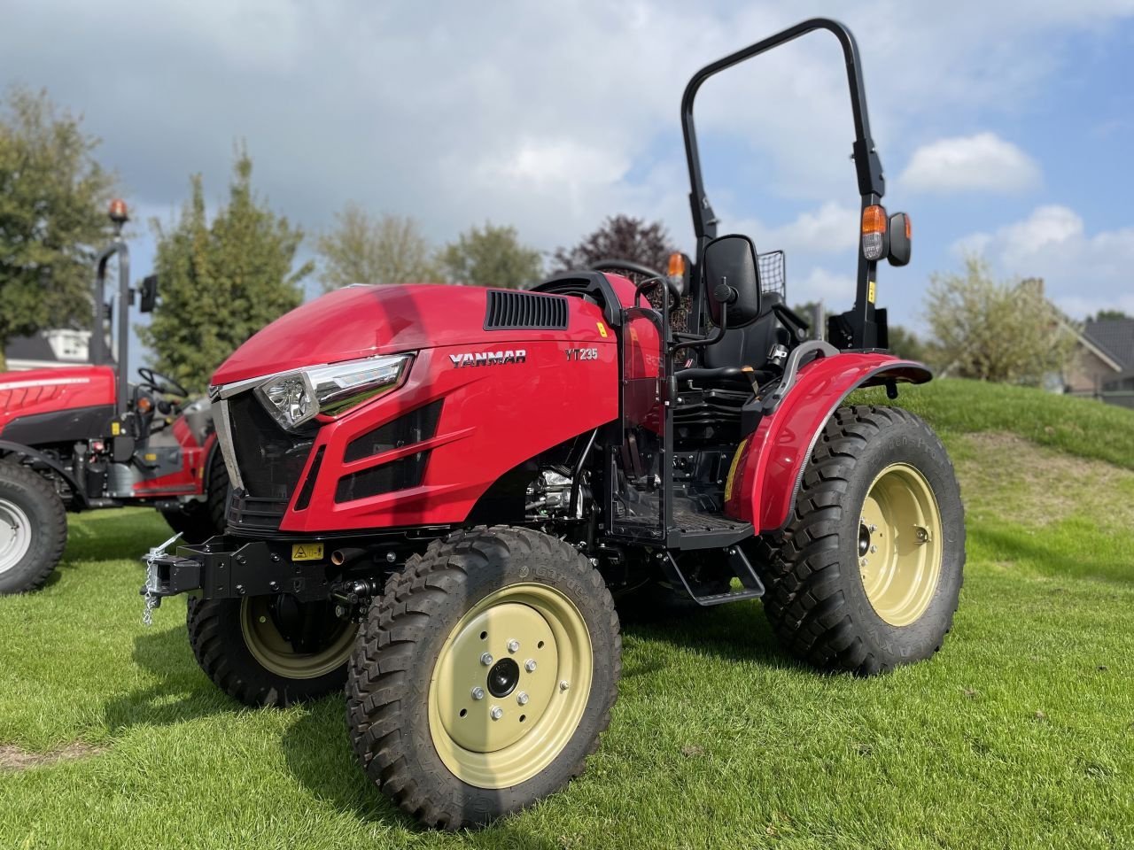 Traktor van het type Yanmar YT235, Neumaschine in MARIAHOUT (Foto 4)