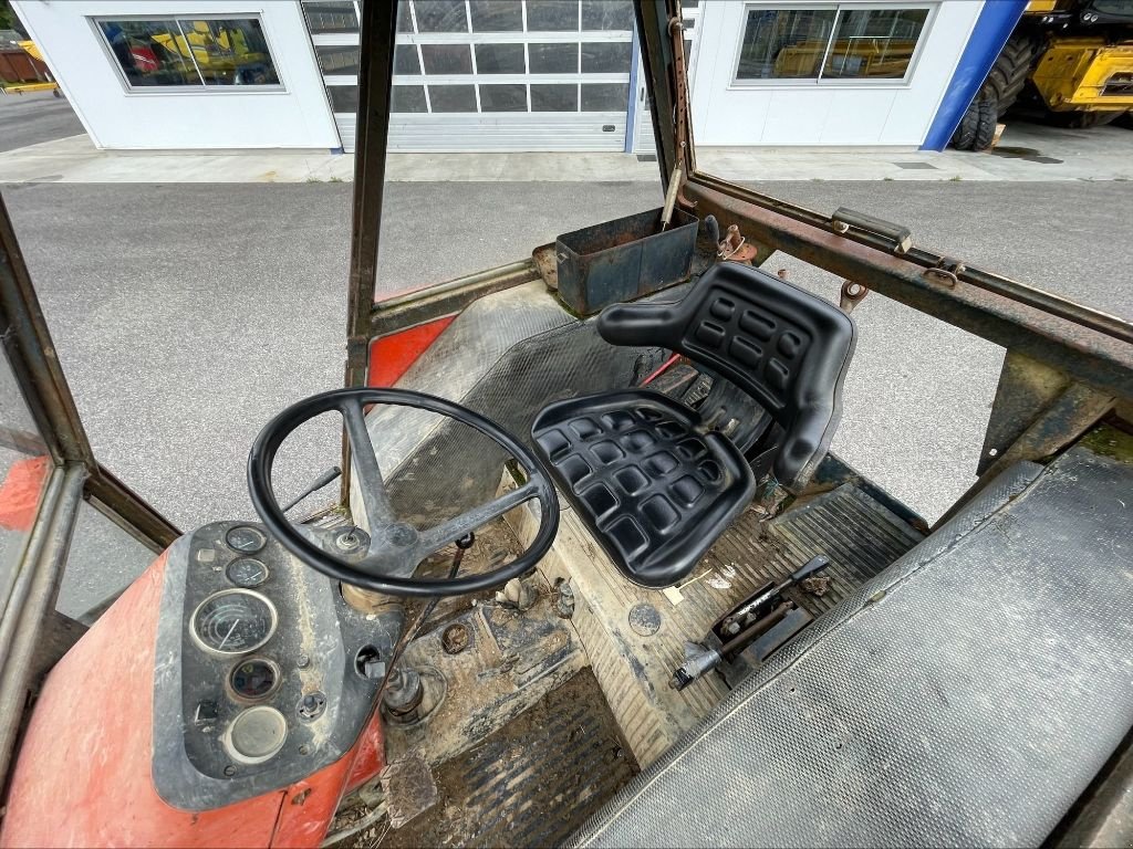 Traktor des Typs Zetor 6011, Gebrauchtmaschine in Montauban (Bild 9)