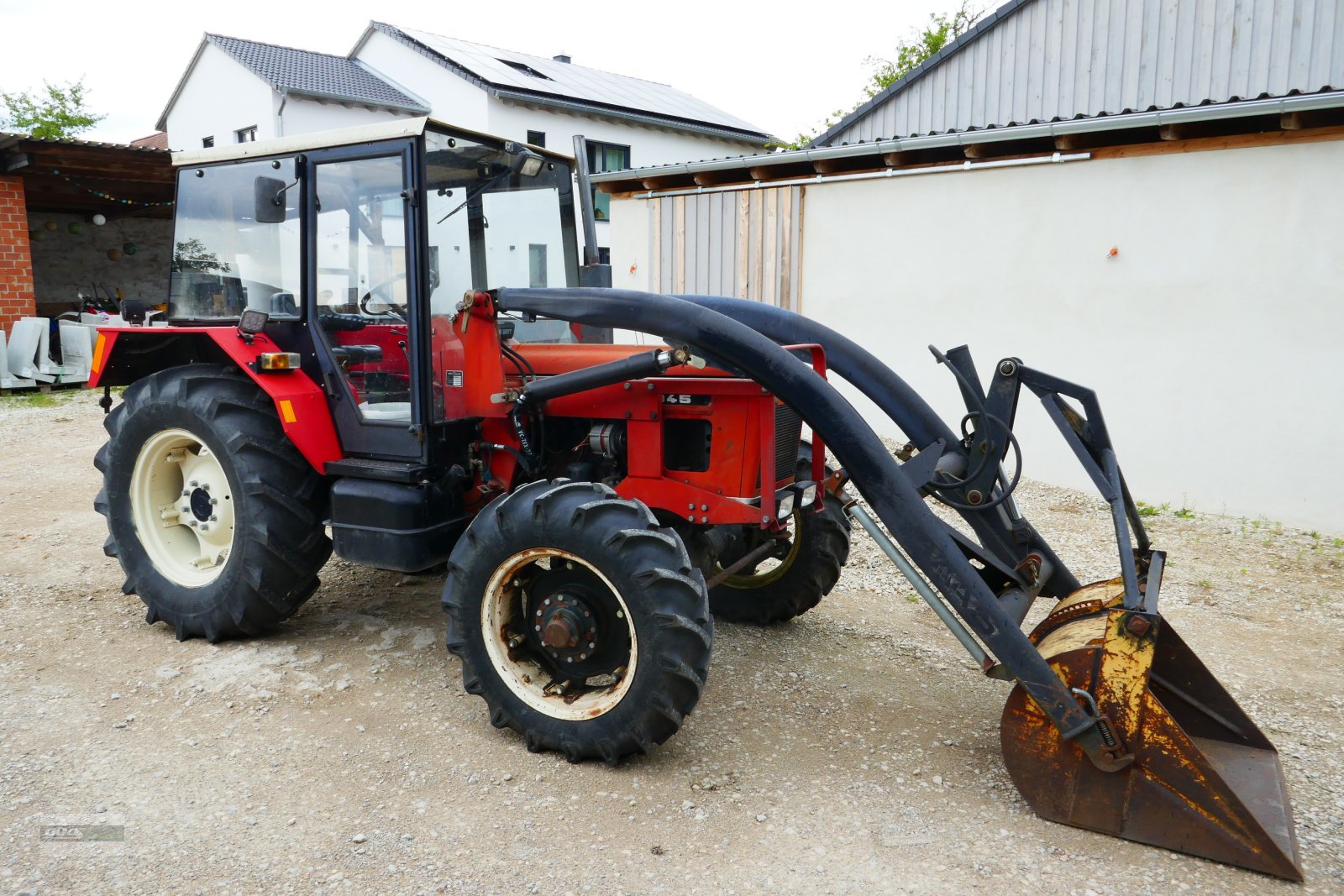 Traktor типа Zetor 6045 Allr. Erst 2366 Std. Mit Kabine und  Frontlader hydraulisch betätigt., Gebrauchtmaschine в Langenzenn (Фотография 1)