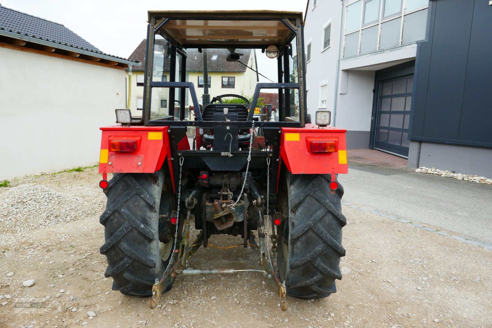 Traktor of the type Zetor 6045 Allr. Erst 2366 Std. Mit Kabine und  Frontlader hydraulisch betätigt., Gebrauchtmaschine in Langenzenn (Picture 4)