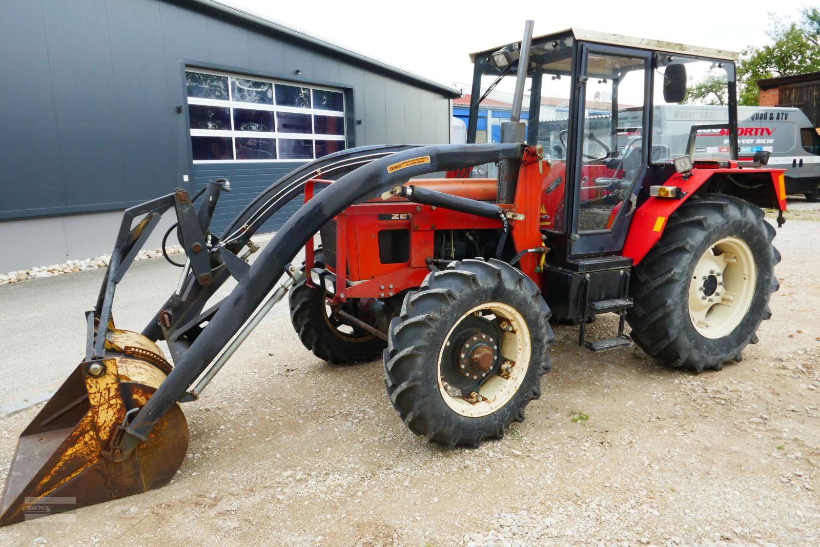 Traktor del tipo Zetor 6045 Allr. Erst 2366 Std. Mit Kabine und  Frontlader hydraulisch betätigt., Gebrauchtmaschine en Langenzenn (Imagen 5)