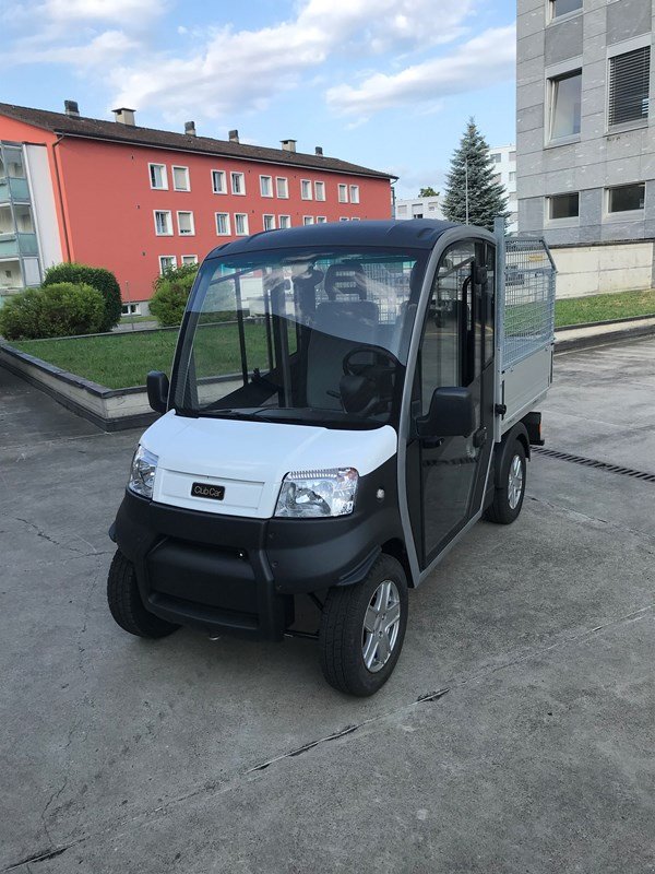 Transportfahrzeug des Typs Club Car Urban, Ausstellungsmaschine in Regensdorf (Bild 1)