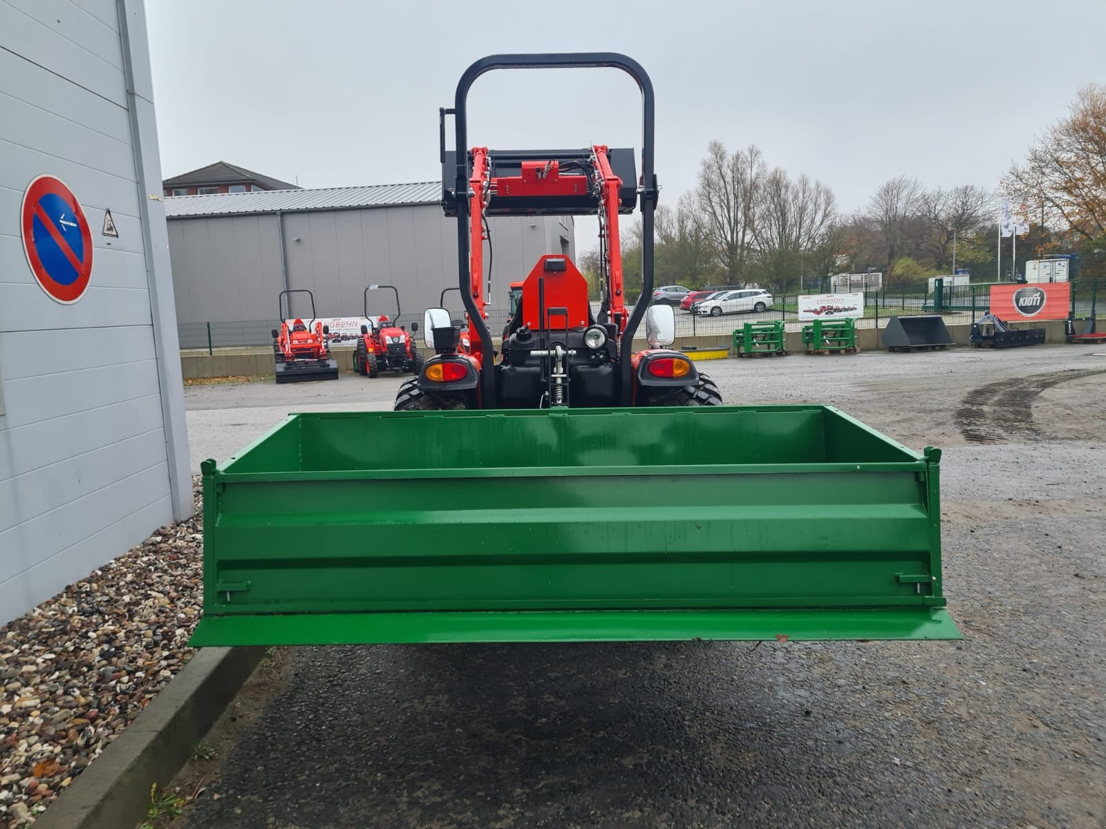 Transportfahrzeug of the type Düvelsdorf Heckcontainer, Neumaschine in Klempau (Picture 2)