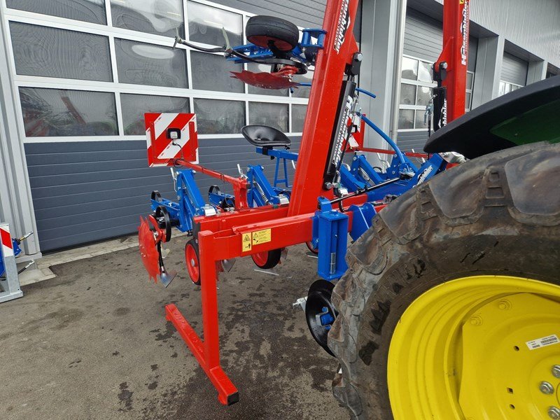 Transportfahrzeug van het type Hatzenbichler 6 Reihig, Ausstellungsmaschine in Henau (Foto 2)