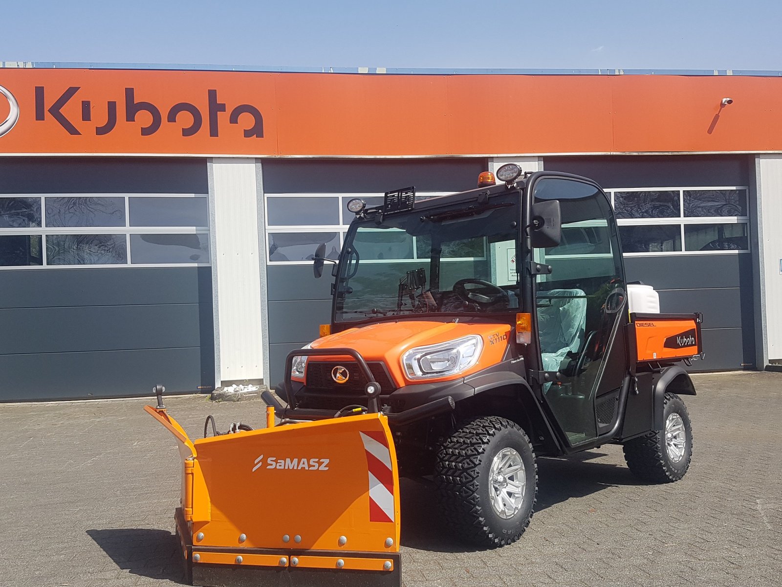 Transportfahrzeug typu Kubota RTVX 1110 Winterdienstpaket, Neumaschine w Olpe (Zdjęcie 2)