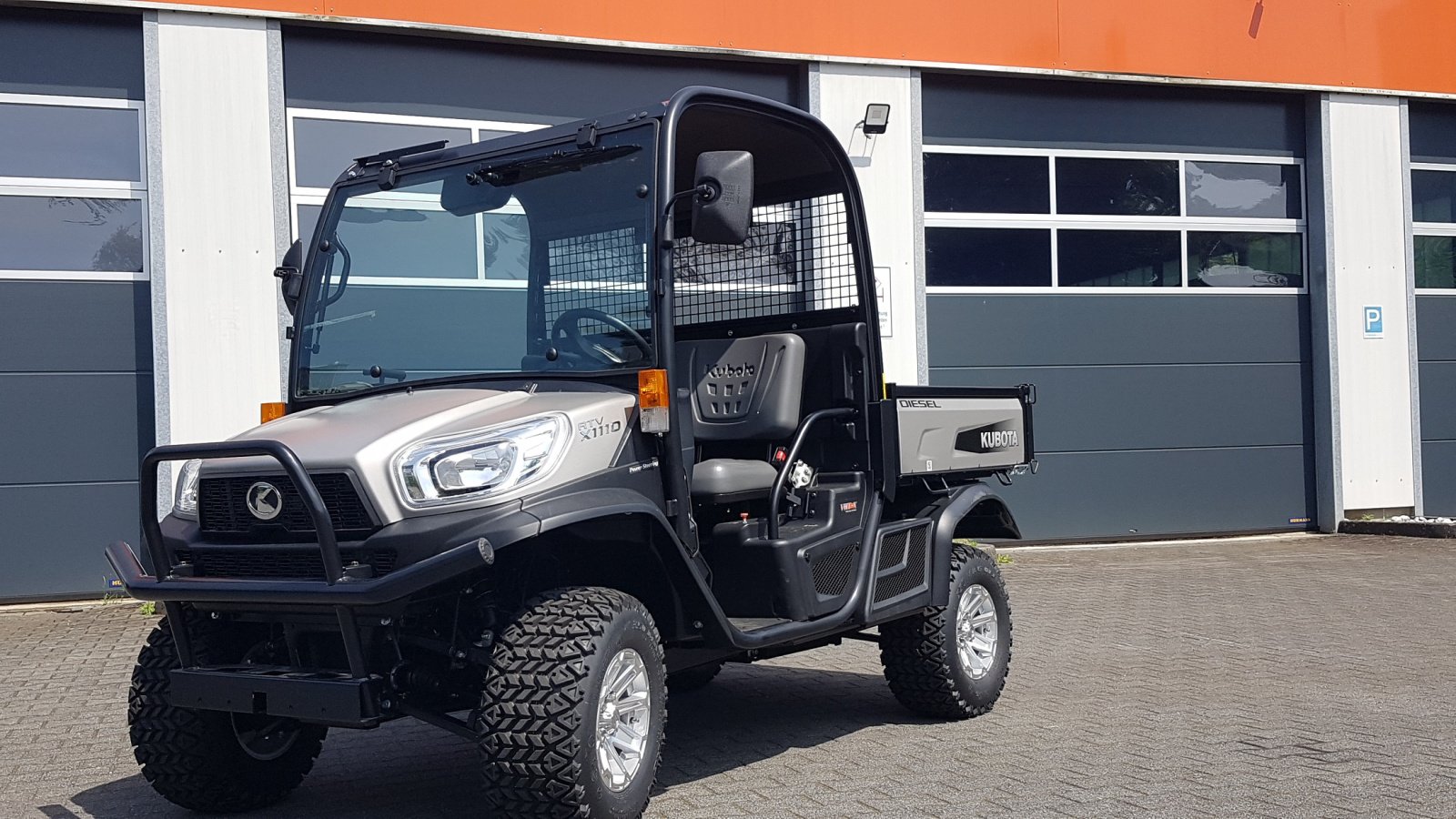 Transportfahrzeug typu Kubota RTVX 1110, Neumaschine w Olpe (Zdjęcie 3)