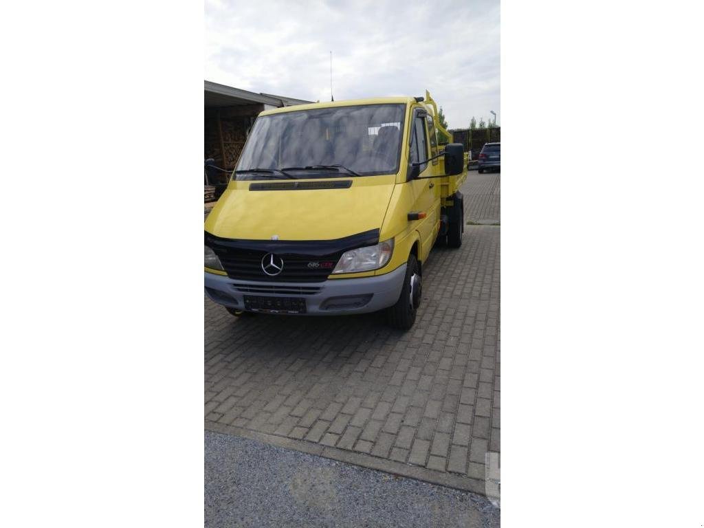 Transportfahrzeug van het type Mercedes-Benz 616 CDI, Gebrauchtmaschine in Düsseldorf (Foto 1)