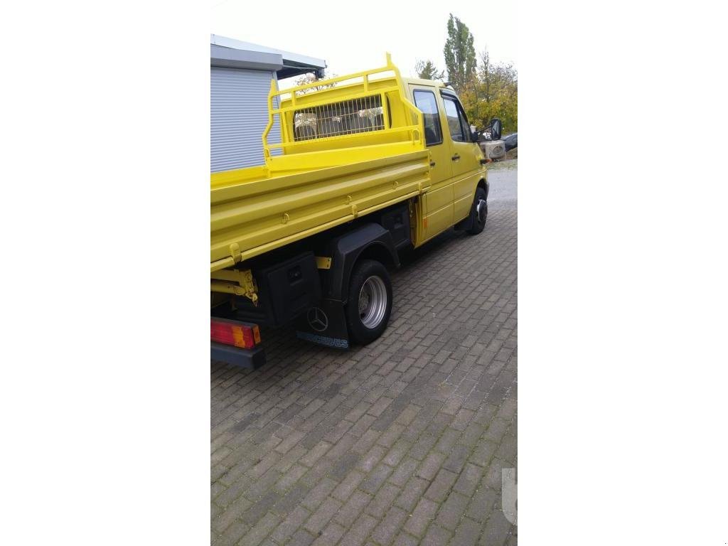 Transportfahrzeug van het type Mercedes-Benz 616 CDI, Gebrauchtmaschine in Düsseldorf (Foto 3)