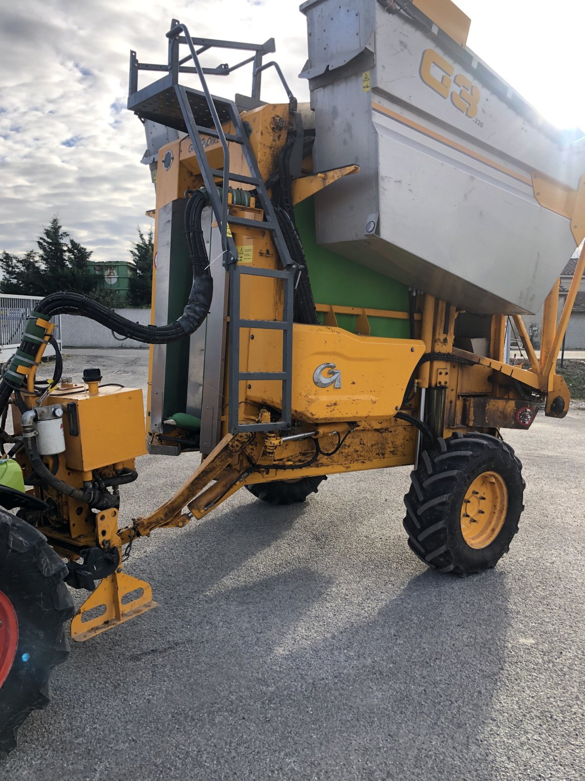 Traubenvollernter typu Gregoire MACHINE Ã€ VENDANGER G3.220, Gebrauchtmaschine v SAINT ANDIOL (Obrázek 3)