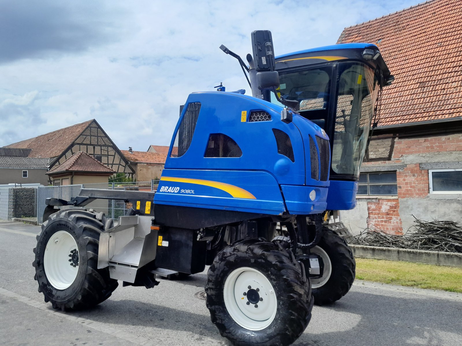 Traubenvollernter Türe ait New Holland Braud 9080L, Gebrauchtmaschine içinde Creglingen (resim 6)