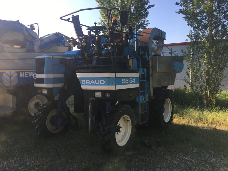 Traubenvollernter du type New Holland Machine à vendanger SB54 New Holland, Gebrauchtmaschine en ROYNAC (Photo 1)