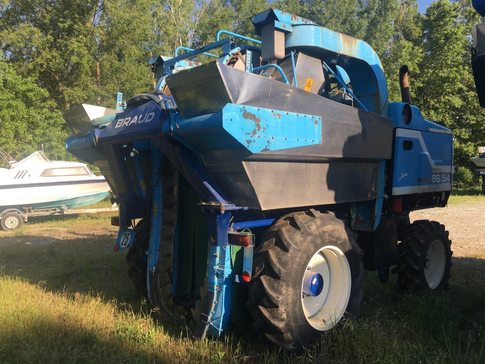 Traubenvollernter του τύπου New Holland Machine à vendanger SB54 New Holland, Gebrauchtmaschine σε ROYNAC (Φωτογραφία 5)