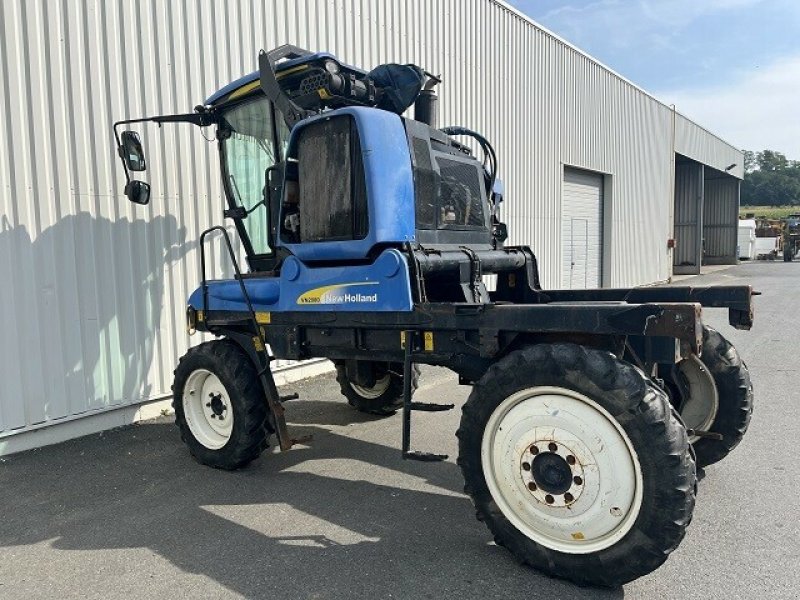 Traubenvollernter typu New Holland TRACTEUR ENJAMBEUR, Gebrauchtmaschine w CHATEAU GAILLARD (Zdjęcie 4)