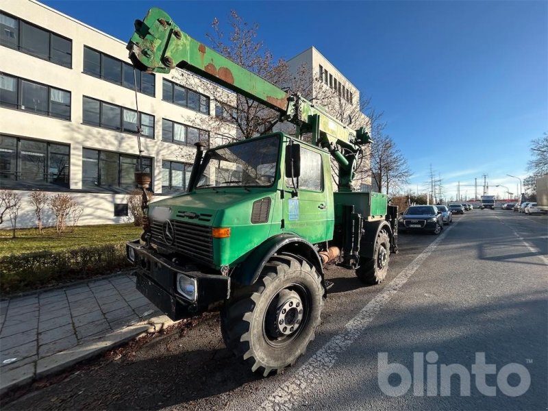 Unimog типа Benz Unimog U 1700, Gebrauchtmaschine в Düsseldorf