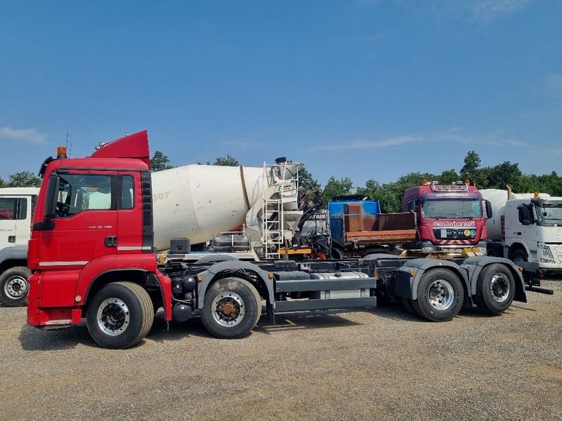 Unimog des Typs MAN TGS 35.480, Gebrauchtmaschine in Gabersdorf (Bild 2)