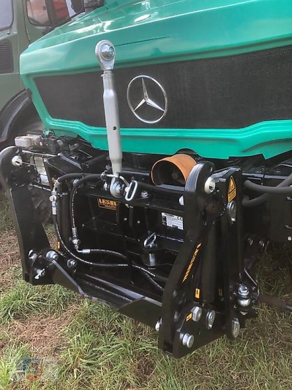 Unimog of the type Mercedes-Benz Frontkraftheber Hydraulik Lesnik PU26 Anbau-Platte Mwst., Gebrauchtmaschine in Fitzen (Picture 2)