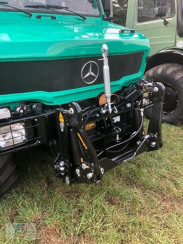 Unimog typu Mercedes-Benz Frontkraftheber Hydraulik Lesnik PU26 Anbau-Platte Mwst., Gebrauchtmaschine v Fitzen (Obrázok 1)