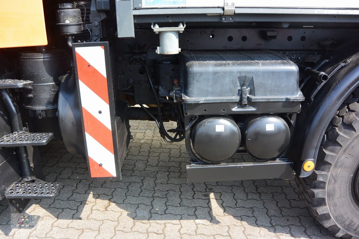 Unimog of the type Mercedes-Benz U 400 4 x 4 Mulag Teleskopausleger + Zapfwelle, Gebrauchtmaschine in Sottrum (Picture 22)