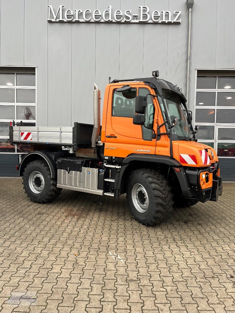 Unimog typu Mercedes-Benz U 427, Neumaschine v Aurich (Obrázek 1)