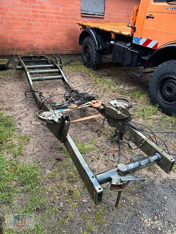 Unimog typu Mercedes-Benz U1300L Rahmen 435 Radstand 3250mm mit Papiere, Gebrauchtmaschine v Fitzen (Obrázok 2)