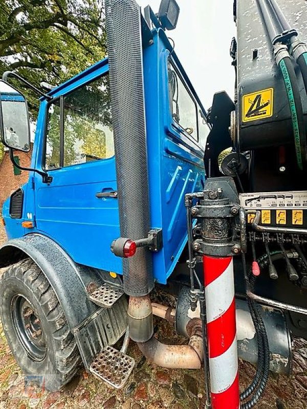 Unimog des Typs Mercedes-Benz U1550L 437 HIAB 090 AW Kran 405/70R20 TÜV Bj. 95, Gebrauchtmaschine in Fitzen (Bild 12)