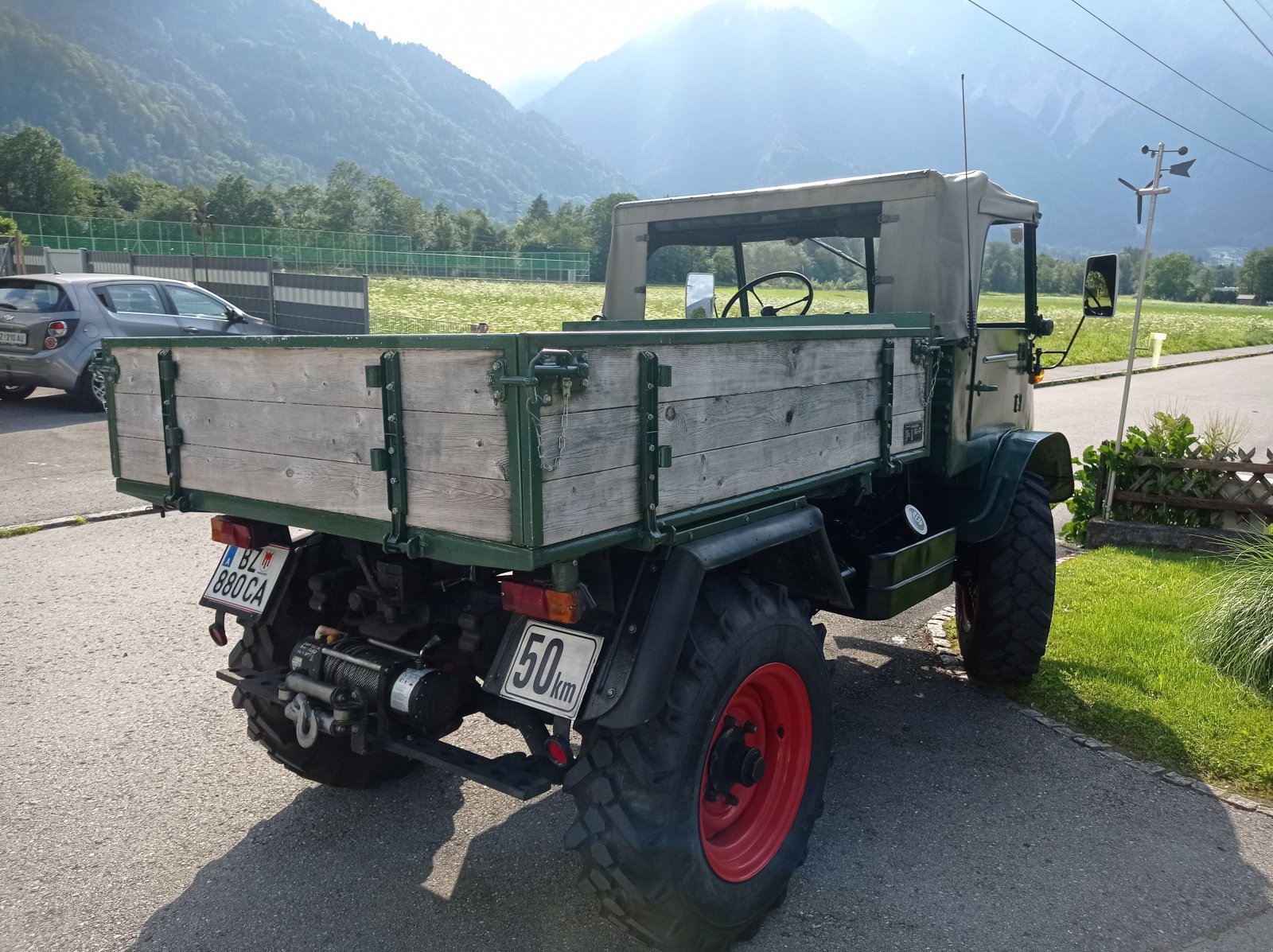 Unimog des Typs Mercedes-Benz Unimog 411 Cabrio, Gebrauchtmaschine in Bartholomäberg (Bild 1)