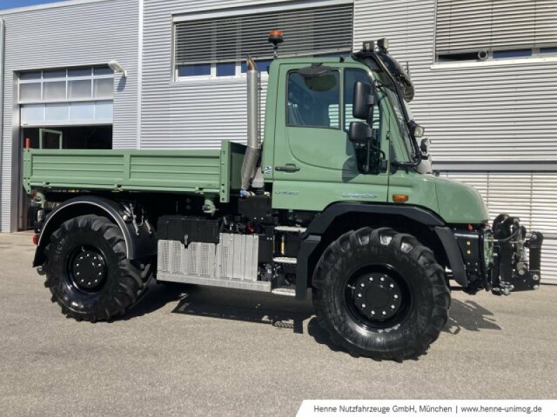 Unimog Türe ait Mercedes-Benz Unimog Geräteträger U530 Agrar, Gebrauchtmaschine içinde Heimstetten (resim 4)