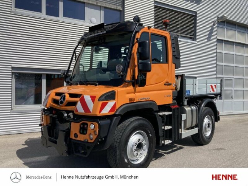 Unimog типа Mercedes-Benz Unimog U 319, Gebrauchtmaschine в Heimstetten