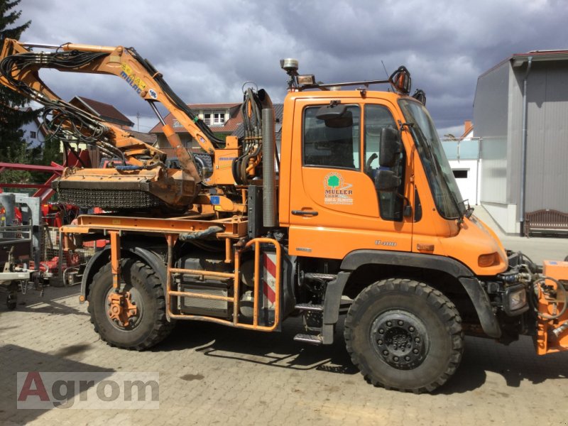 Мерседес Unimog u400